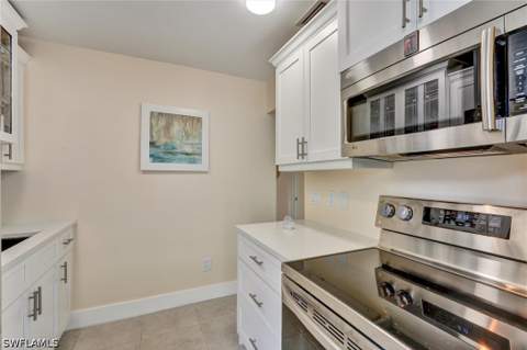 631 12th Ave S 631, Naples FL - photo 8 of 39