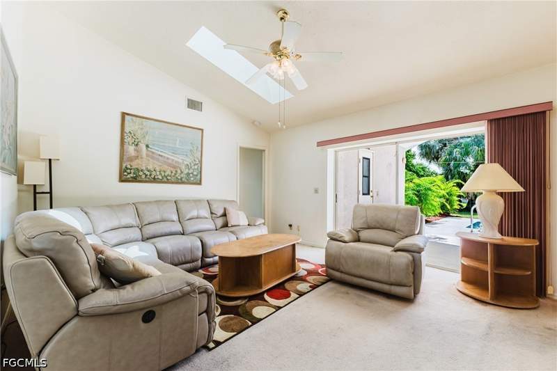 3 bedroom SingleFamilyResidence at 3606 Country Club Blvd, Cape Coral, Cape Coral — photo 3