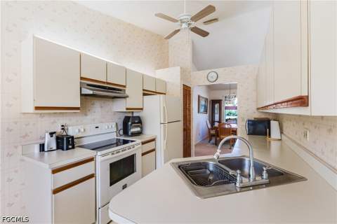 3606 Country Club Blvd, Cape Coral FL - photo 7 of 31
