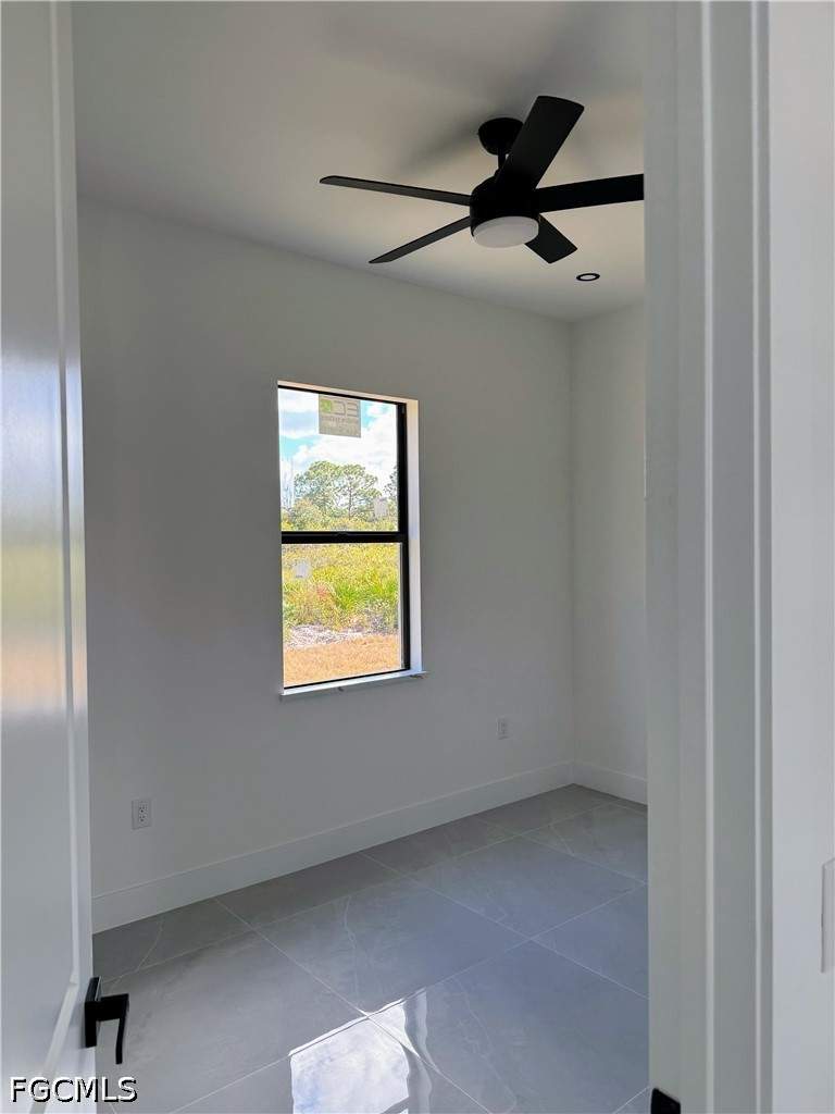 3 bedroom SingleFamilyResidence at 459 Lockport Ave S, Lehigh Acres, Lehigh Acres — photo 5