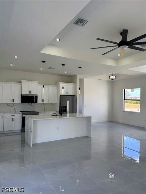 459 Lockport Ave S, Lehigh Acres FL - photo 6 of 11