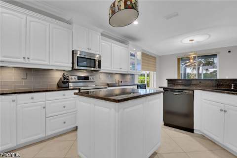 23157 Oakglen Ln, Estero FL - photo 7 of 49