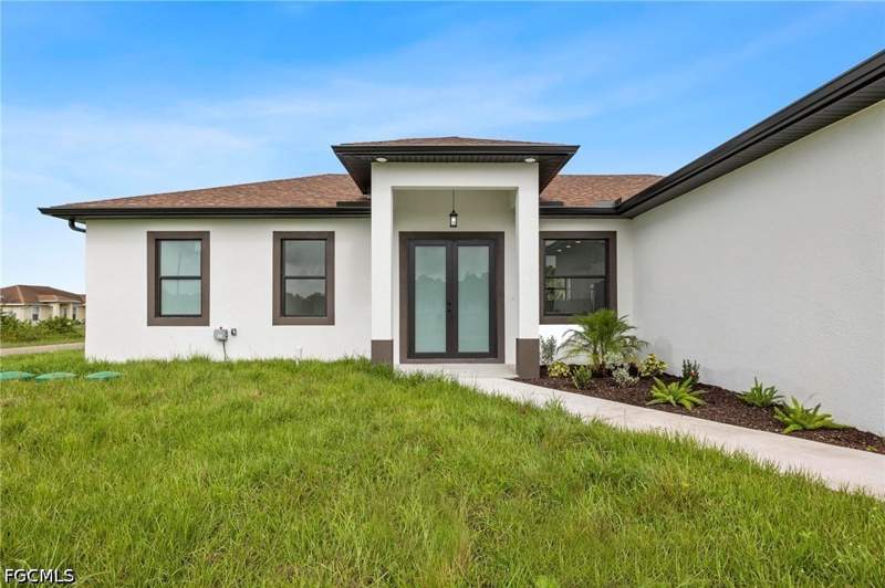 3 bedroom SingleFamilyResidence at 744 Oakridge Ave S, Lehigh Acres, Lehigh Acres — photo 3