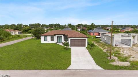 744 Oakridge Ave S, Lehigh Acres FL - photo 6 of 45