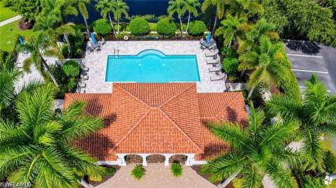 27016 Adriana Cir 202, Bonita Springs FL - photo 16 of 20