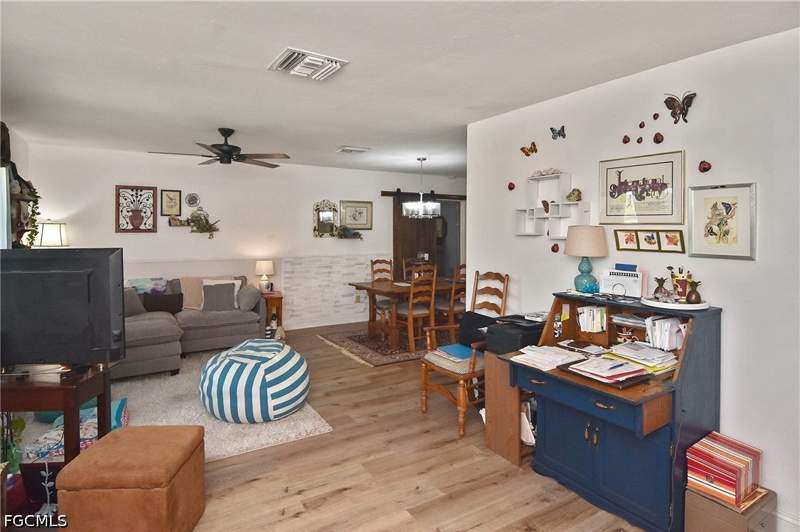 3 bedroom SingleFamilyResidence at 1414 SE 18th Ter, Cape Coral, Cape Coral — photo 4