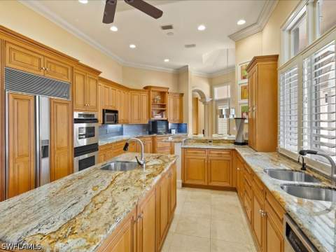 550 21st Ave S, Naples FL - photo 21 of 45
