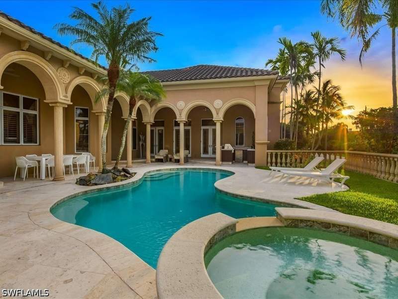 4 bedroom SingleFamilyResidence at 550 21st Ave S, Aqualane Shores, Naples — photo 3