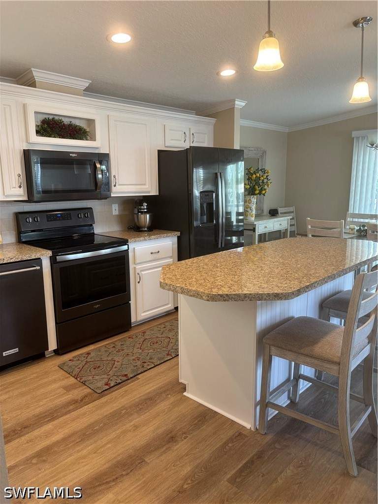 2 bedroom ManufacturedHome at 27646 Bourbonniere Dr, Imperial Bonita Estates, Bonita Springs — photo 5