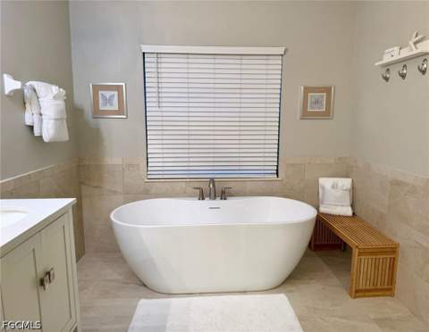 15472 Admiralty Cir 1, North Fort Myers FL - photo 15 of 30