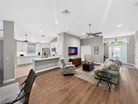 15472 Admiralty Cir 1, North Fort Myers FL - photo 7 of 30