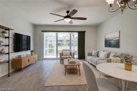904 Hampton Cir, Naples FL - photo 7 of 35