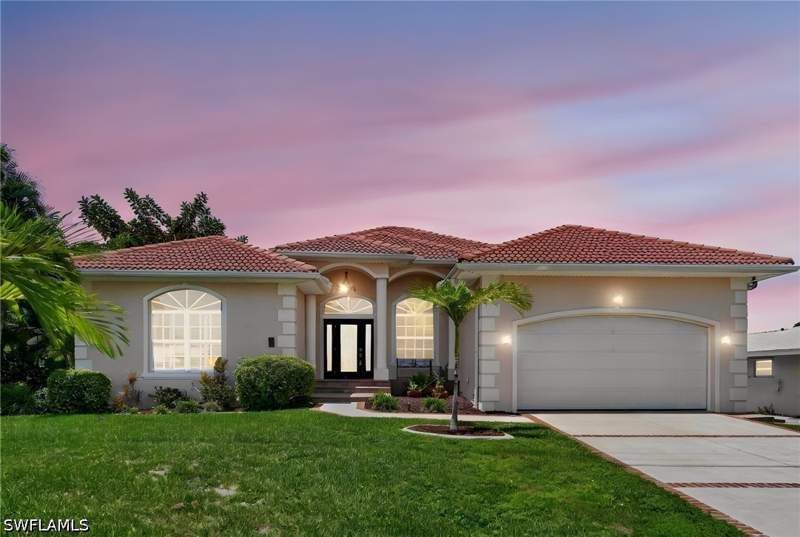 3 bedroom SingleFamilyResidence at 1298 Thompson St, North Fort Myers, North Fort Myers — photo 3