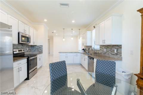 3669 Crimson Ln, Fort Myers FL - photo 11 of 44