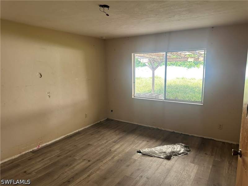3 bedroom SingleFamilyResidence at 3713 SE 8th Ave, Cape Coral, Cape Coral — photo 3