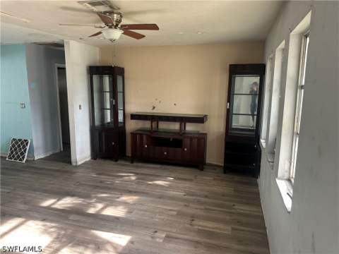 3713 SE 8th Ave, Cape Coral FL - photo 9 of 36