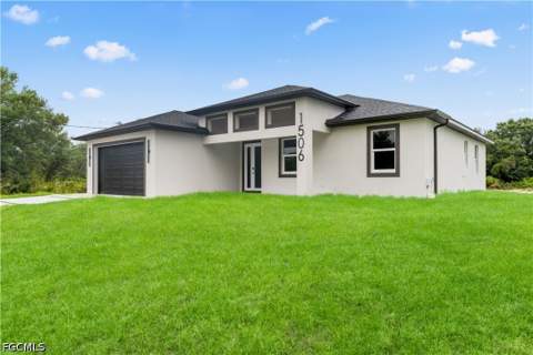 1506 Richmond Ave N, Lehigh Acres FL - photo 7 of 34