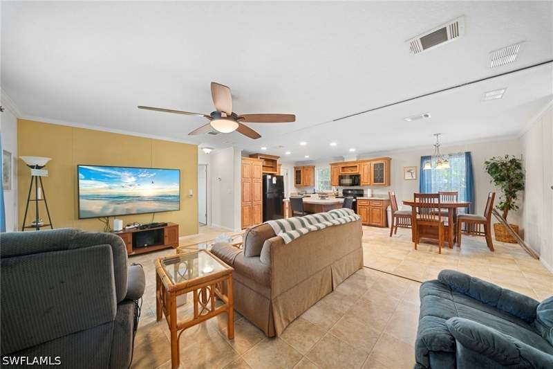3 bedroom ManufacturedHome at 27472 Rue Viauv Ave, Imperial Bonita Estates, Bonita Springs — photo 2