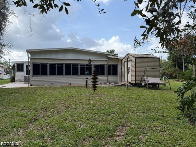 2 bedroom ManufacturedHome at 250 Santa Fe Trl, Carriage Village, North Fort Myers — photo 2