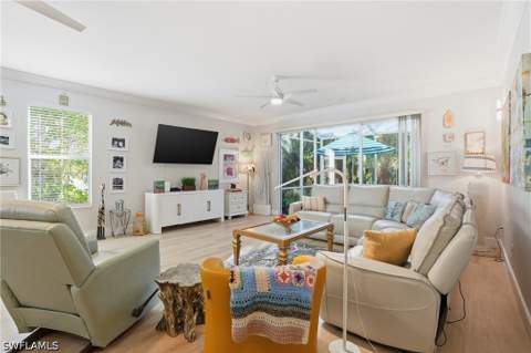 15671 Marcello Cir 124, Naples FL - photo 10 of 46