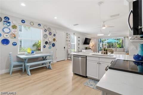 15671 Marcello Cir 124, Naples FL - photo 14 of 46
