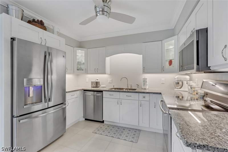 2 bedroom Attached at 175 Crown Dr, Cocohatchee Villas, Naples — photo 5