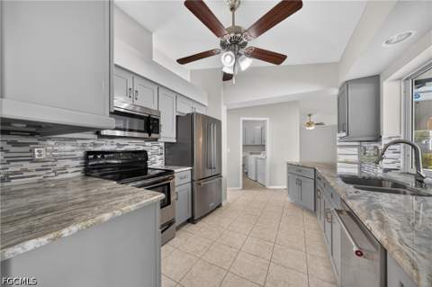 627 SE 16th St, Cape Coral FL - photo 13 of 41