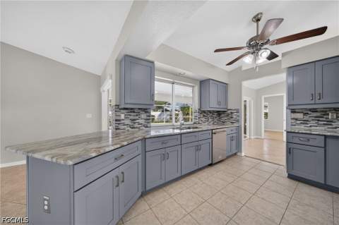627 SE 16th St, Cape Coral FL - photo 14 of 41