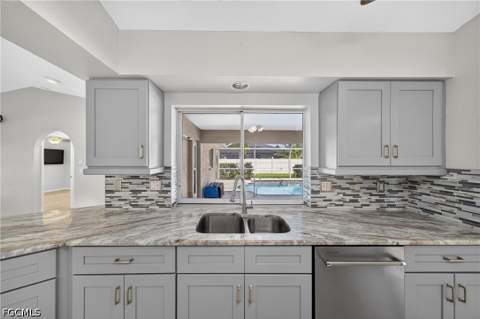 627 SE 16th St, Cape Coral FL - photo 15 of 41