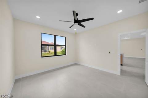 810 Carlfield Ave, Lehigh Acres FL - photo 21 of 44