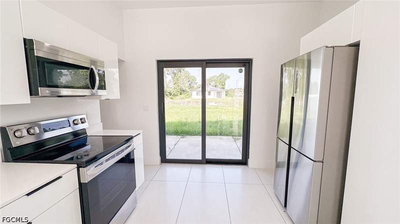 3 bedroom SingleFamilyResidence at 3000 Tena Ave S, Lehigh Acres, Lehigh Acres — photo 5