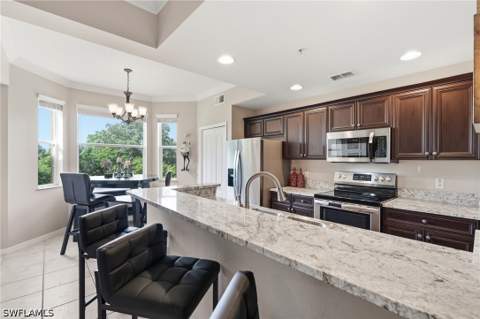 8251 Pathfinder Loop 633, Fort Myers FL - photo 6 of 27