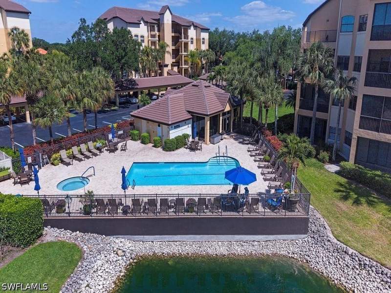 3 bedroom Condominium at 160 Vintage Cir 202, Concord, Naples — photo 4