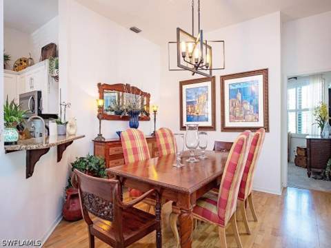 160 Vintage Cir 202, Naples FL - photo 8 of 15