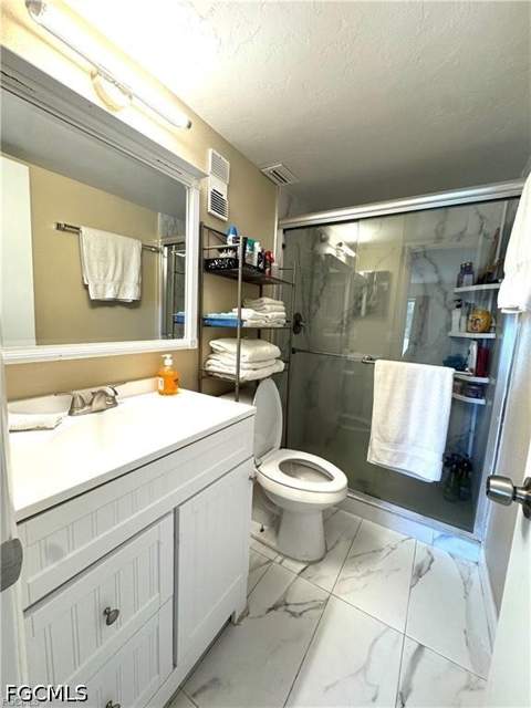 4906 Victoria Dr 108, Cape Coral FL - photo 11 of 13