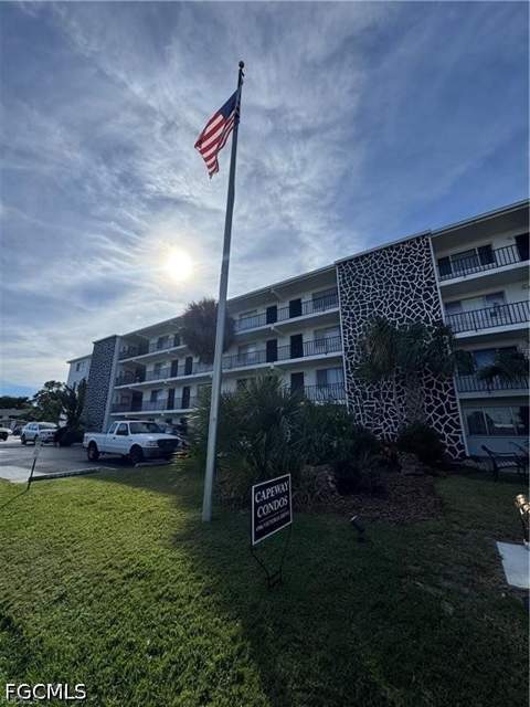 4906 Victoria Dr 108, Cape Coral FL - photo 13 of 13