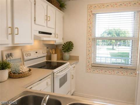 1624 Pine Valley Dr 217, Fort Myers FL - photo 15 of 23
