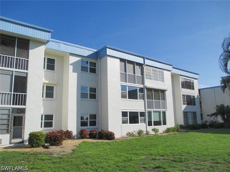 2 bedroom Condominium at 1624 Pine Valley Dr 217, Seven Lakes, Fort Myers — photo 2