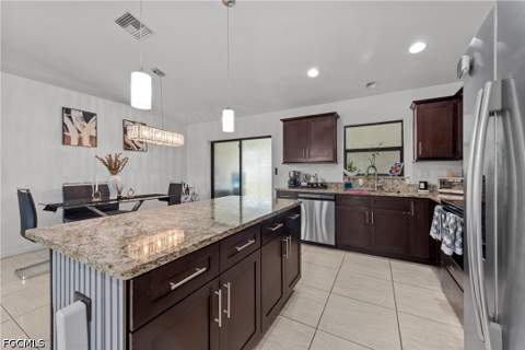 623 SE 3rd St, Cape Coral FL - photo 11 of 25