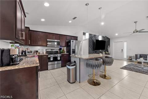 623 SE 3rd St, Cape Coral FL - photo 12 of 25
