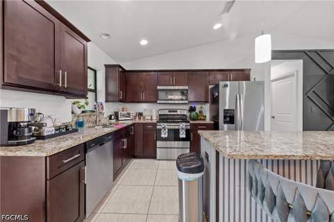 623 SE 3rd St, Cape Coral FL - photo 13 of 25