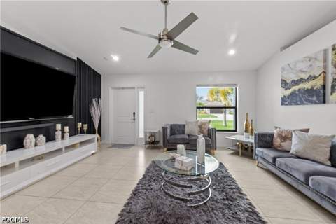 623 SE 3rd St, Cape Coral FL - photo 7 of 25