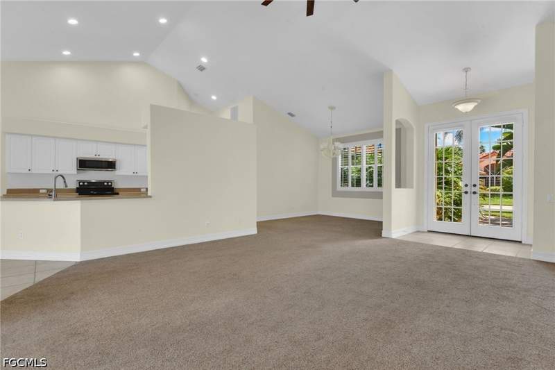 3 bedroom SingleFamilyResidence at 11176 Callaway Greens Dr, Callaway Greens, Fort Myers — photo 3