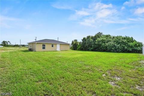 9026 Maywood Cir, Labelle FL - photo 23 of 29