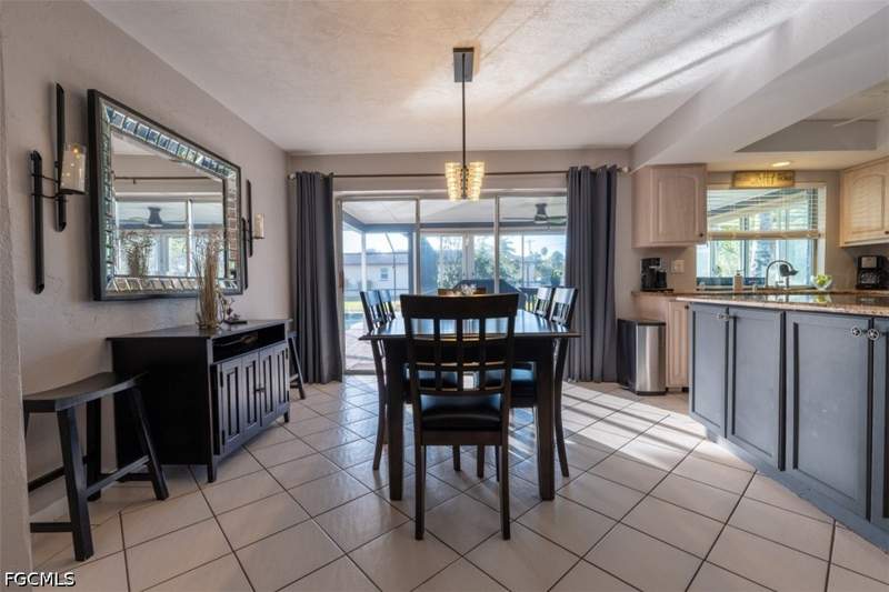 3 bedroom SingleFamilyResidence at 3616 SE 8th Ave, Cape Coral, Cape Coral — photo 4
