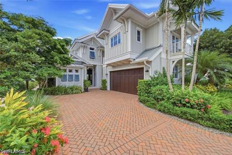 185 15th St S, Naples FL - photo 10 of 27
