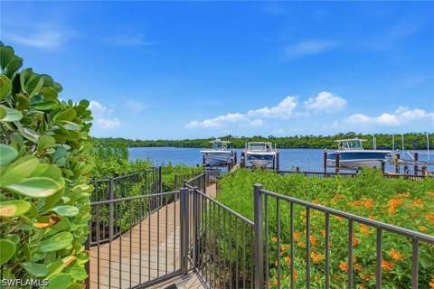 185 15th St S, Naples FL - photo 23 of 27