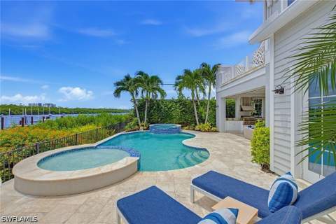 185 15th St S, Naples FL - photo 8 of 27