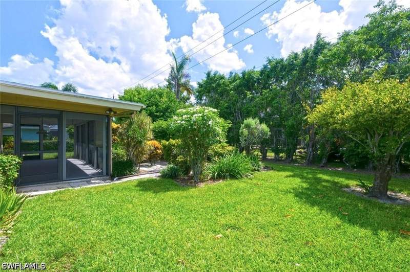 2 bedroom SingleFamilyResidence at 4443 Lakewood Blvd, Lakewood, Naples — photo 3
