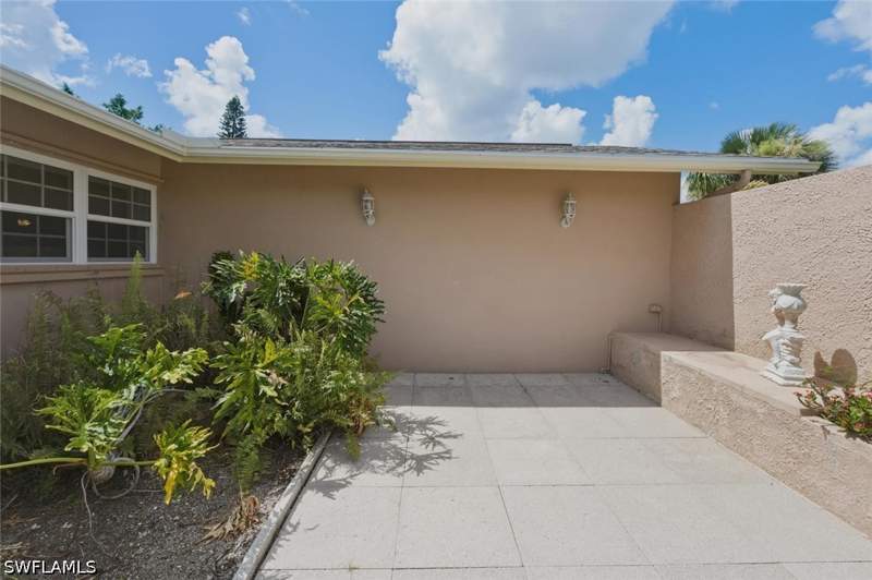 2 bedroom SingleFamilyResidence at 4443 Lakewood Blvd, Lakewood, Naples — photo 5